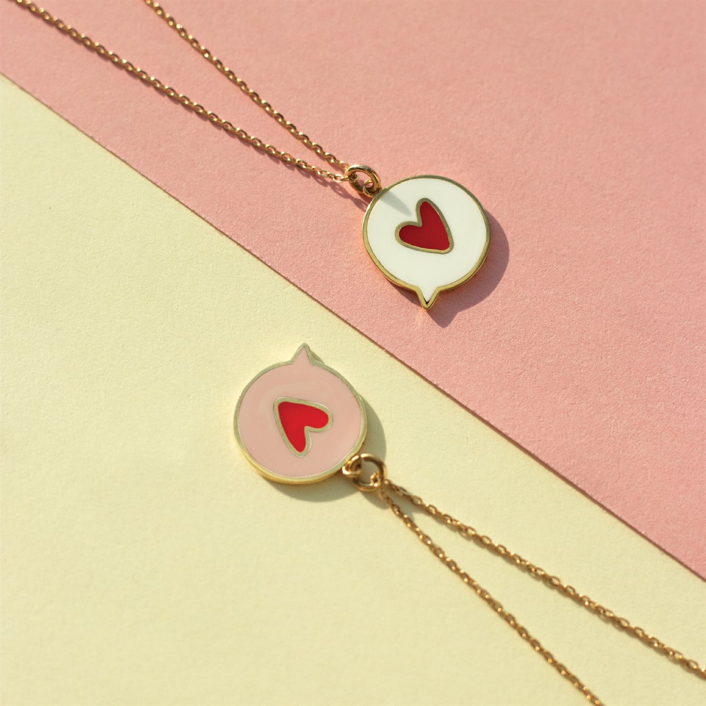 گردنبند قلب کامنت سفید