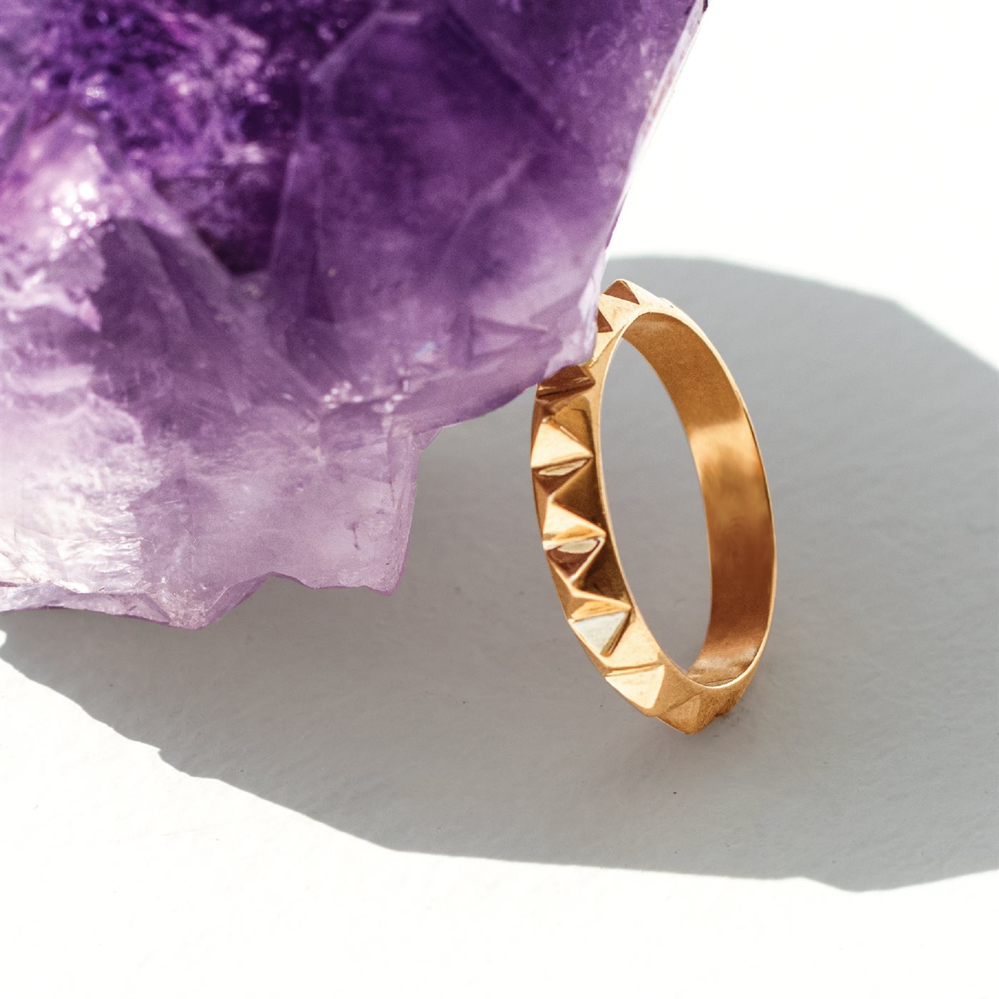 انگشتر چرخ دنده تیز