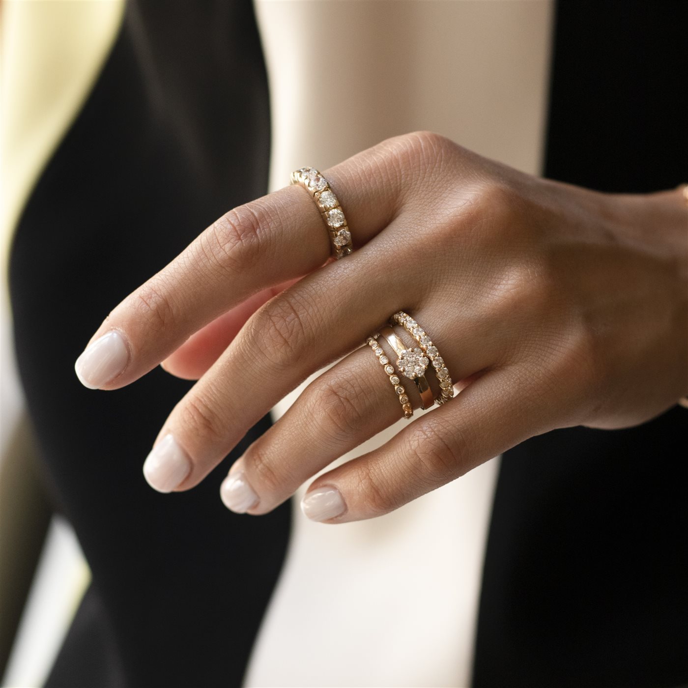 انگشتر دور سنگ ۳